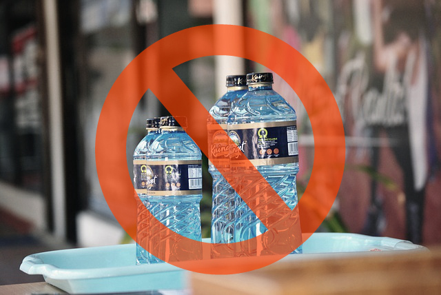 A Weird Company Rule Which Doesn’t Allow Workers To Have Water Bottles During Work