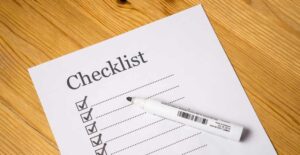 A checklist for job seekers when doing a resume critique.
