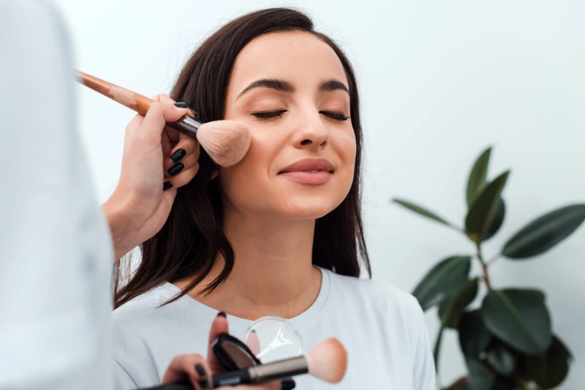 woman job interview makeup