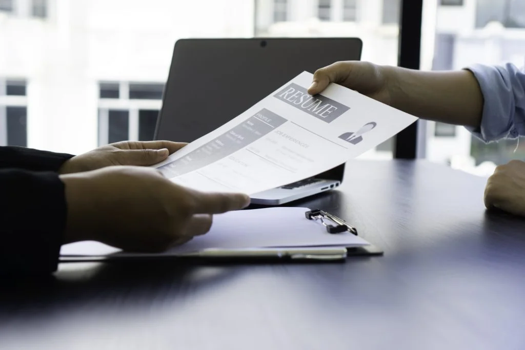 federal resume being handed out
