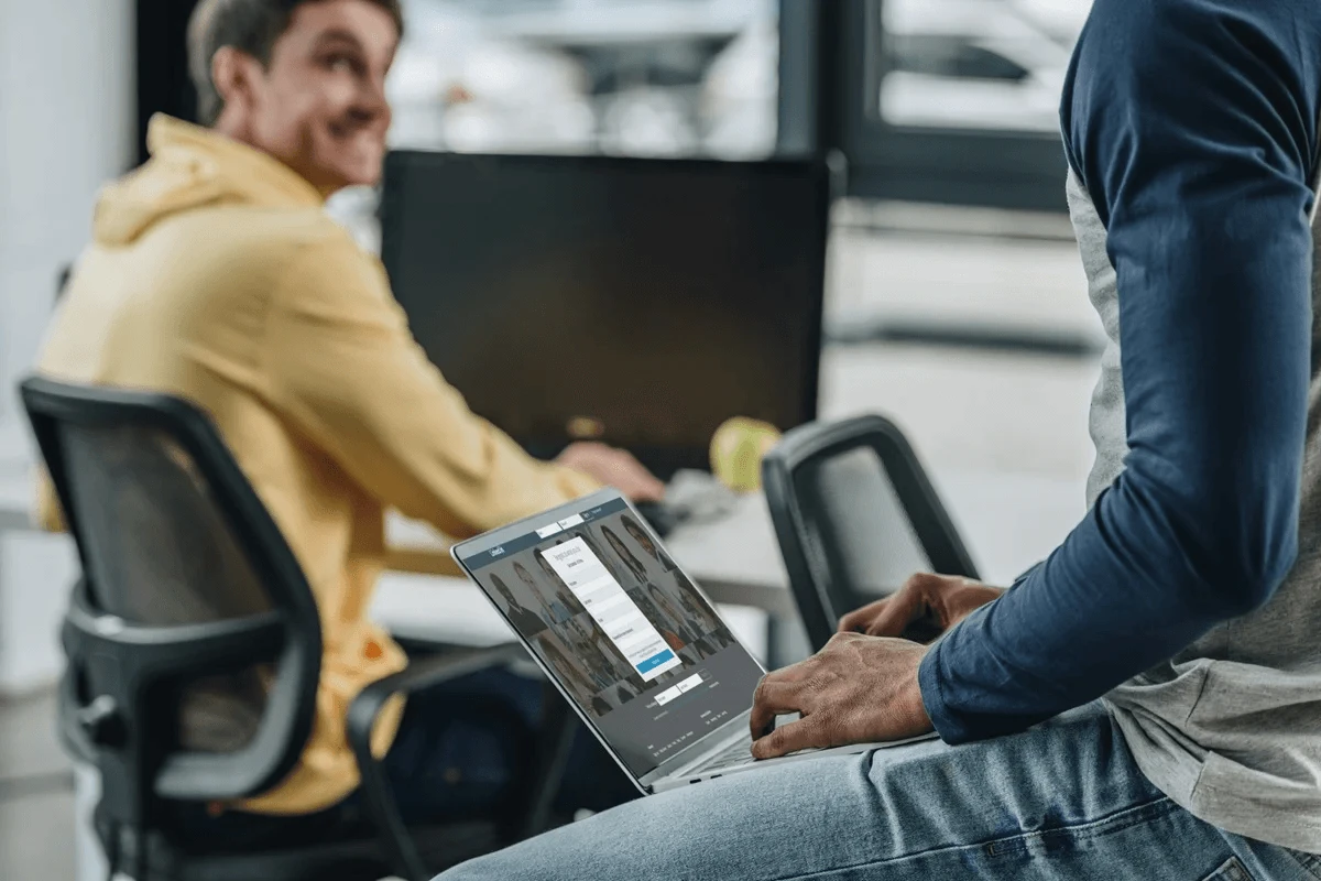 professional optimizing the LinkedIn of a client