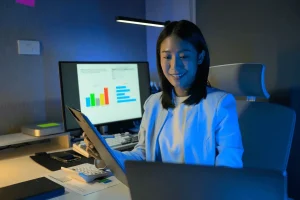 professional showcasing data analyst skills at work