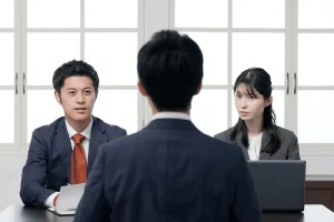 interviewers asking an applicant what makes you unique