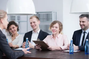 job applicant being asked why are you looking for a new job in an interview