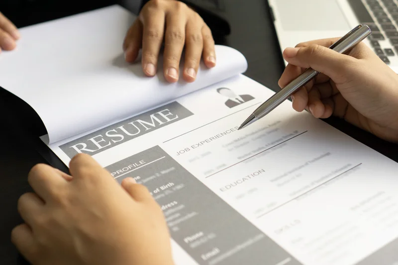 Professional Resume Highlighting Clerical Experience And Administrative Skills