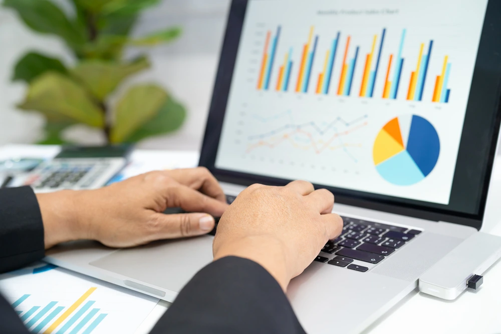 An Analyst Performing Data Management And Analytics One Of The Top Computer Skills For Resume